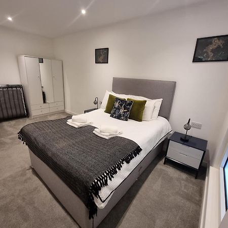 Trafford Suite Modern 1 Bed With Cinema Room Manchester Exteriör bild